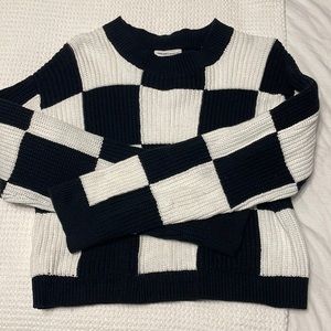 Cropped checkered sweater